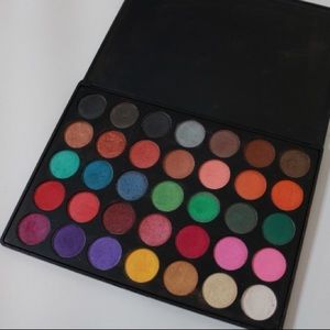 Morphs 35U Eyeshadow Palette - Used